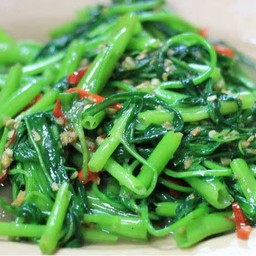 ผัดผักบุ้ง(กับข้าว)