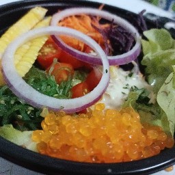 สลัดผัก อังเคิลจูล โฉลกรัฐ