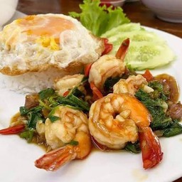 ข้าวกะเพราทะเล+ไข่ดาว