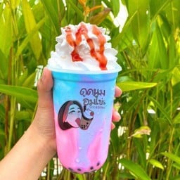 นมสดเรนโบว์วิปครีม