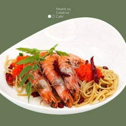 S2 Spicy Stir Fried Spaghetti With Dry Chili Prawn สปาเก็ตตี้พริกแห้งกุ้งย่าง