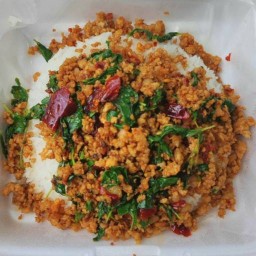 บ้านพอใจกะเพราอิ่มคุ้ม👍