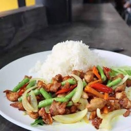 ข้าวไก่ทอดขมิ้น