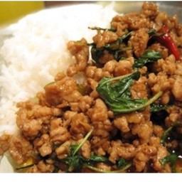 ร้านร่มไม้อาหารตามสั่งและ นายก๋วยจั๊บไส้อั่ว บางแสน