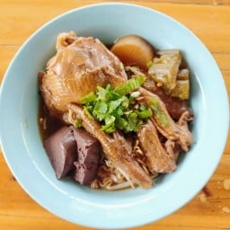 เมฆา หมูกระทะ & กะเพราข้าวหอมมะลิ