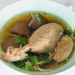 สัมฤทธิ์ก๋วยเตี๋ยวเป็ด