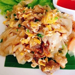 ก๋วยเตี๋ยวคั่วไก่