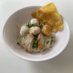 เส้นหมี่แห้ง