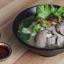 LB8 ข้าวต้มมีโชคหมู