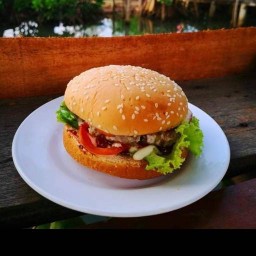 ขนมเปี๊ยะ ไส่ลาวา ซ. ดาราพงศ์