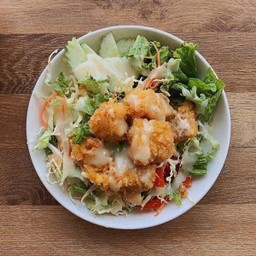 สลัดปลาทอด