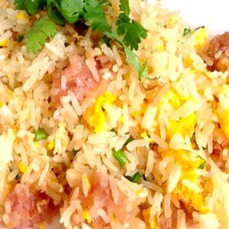 ข้าวผัดแหนม