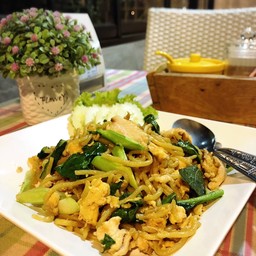 ก๋วยเตี๋ยวผัดซีอิ๊ว