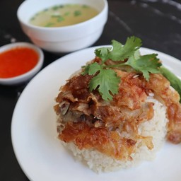 ข้าวมันไก่ทอด