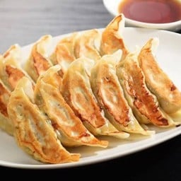 เกี๊ยวซ่า 10 ชิ้น