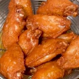 ปีกไก่กลาง ทอดน้ำปลา (5ชิ้น)