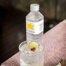 น้ำเปล่า ยังสดชื่นเลยจ้า 😄