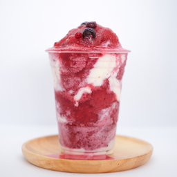 Mixed Berry Yogurt (Frozen Fresh Fruit)