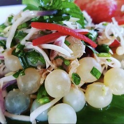 ยำไข่ปลาริวกิว