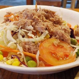 สลัดทูน่ามายองเนส