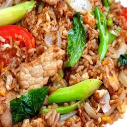 ข้าวผัดรถไฟ