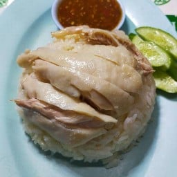 ข้าวมันไก่นายอ้วน