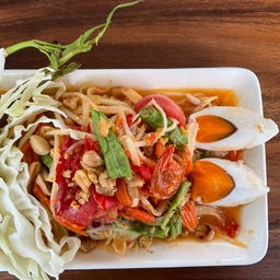 ตำไทย-ไข่เค็ม (Tum Thai-Salted Egg)