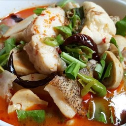 ต้มยำ เนื้อปลากระพง น้ำข้น-น้ำใส ฟรีข้าว1ถุง