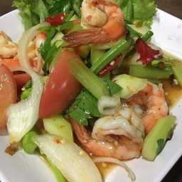 ยำคะน้ากุ้งสด