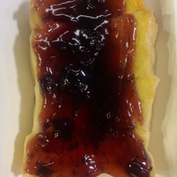 ขนมปังปิ้งแยมบลูเบอรี่