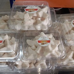 ขนมกลีบลำดวน