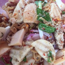 ลาบมาม่ารวม