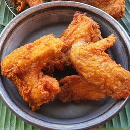 นัสริน ไก่ทอดหาดใหญ่@ฉลอง