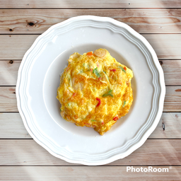 ไข่เจียวหมูสับราดข้าว