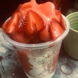 สตอเบอรี่ปั่น
