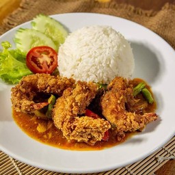 ข้าวเครื่องแกงกุ้งกรอบ