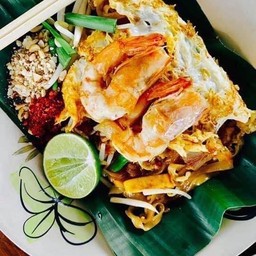 ผัดไทยโบราณกุ้งสด