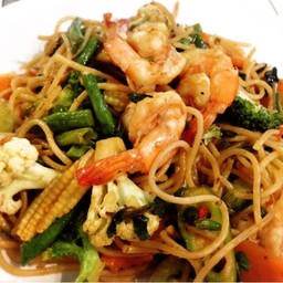 สปาเก็ตตี้ผัดขี้เมากุ้ง