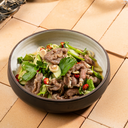 ยำเนื้อน่องแก้ว