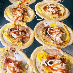 โตเกียวไส้ไข่พริกเผาหมูหยอง