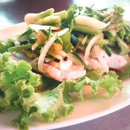 ยำเนื้อปลา