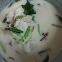 ต้มข่าไก่ เป็นกับข้าว