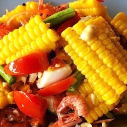 ตำข้าวโพดไข่เค็ม