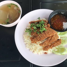 ข้าวมันไก่ทอด พิเศษ