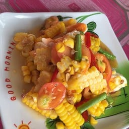 ตำข้าวโพดไข่เค็ม