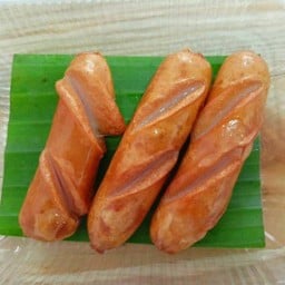 ไส้กรอกไก่หนังกรอบรมควัน