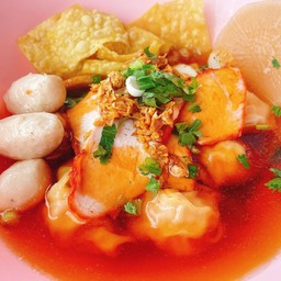 ฟลุ๊คกี้ บะหมี่เกี๊ยวคำโต ฟลุ๊คกี้ บะหมี่เกี๊ยวคำโต ซอยท่าข้าม6