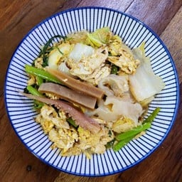 สุกี้โบราณแห้ง (ไก่+กะพรุน+หมึกกรอบ)