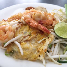 ผัดไทยกุ้งสด