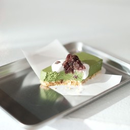 Matcha cheese bar with red bean